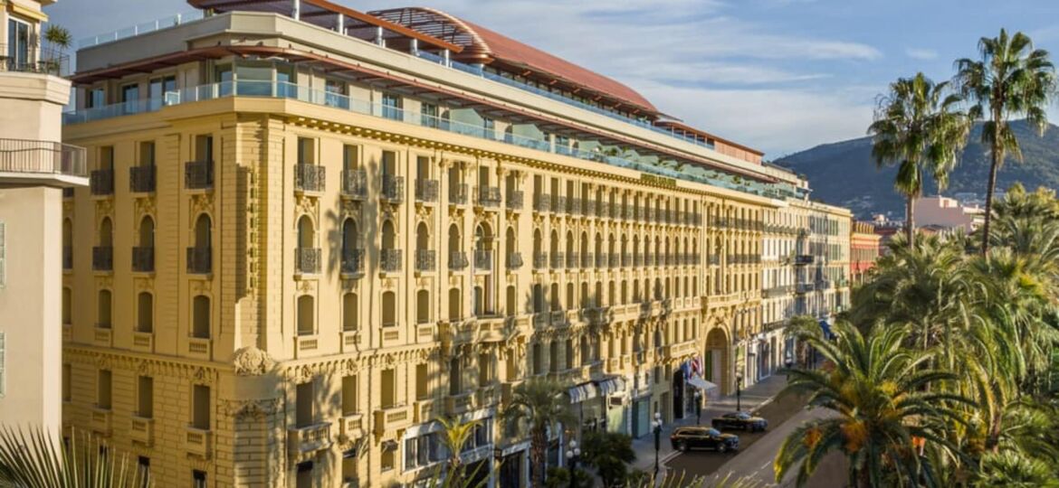 Perfectionner mon anglais pour travailler à l'Anantara Plaza Nice Hôtel