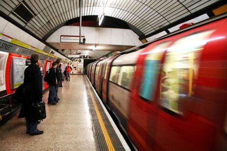 Apprendre anglais Londres station de metro 2026 | Apprentissage-anglais-Londres-station-de-metro